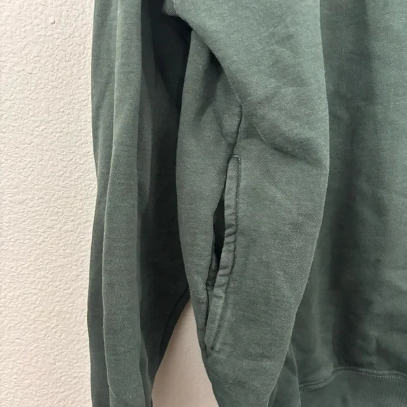 Brandy Melville John Galt Green Crewneck Sweater New York Baggy Oversized Casual - Picture 5 of 14